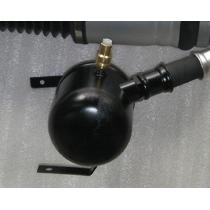 A8D3减震器(后右)储气罐(壶)